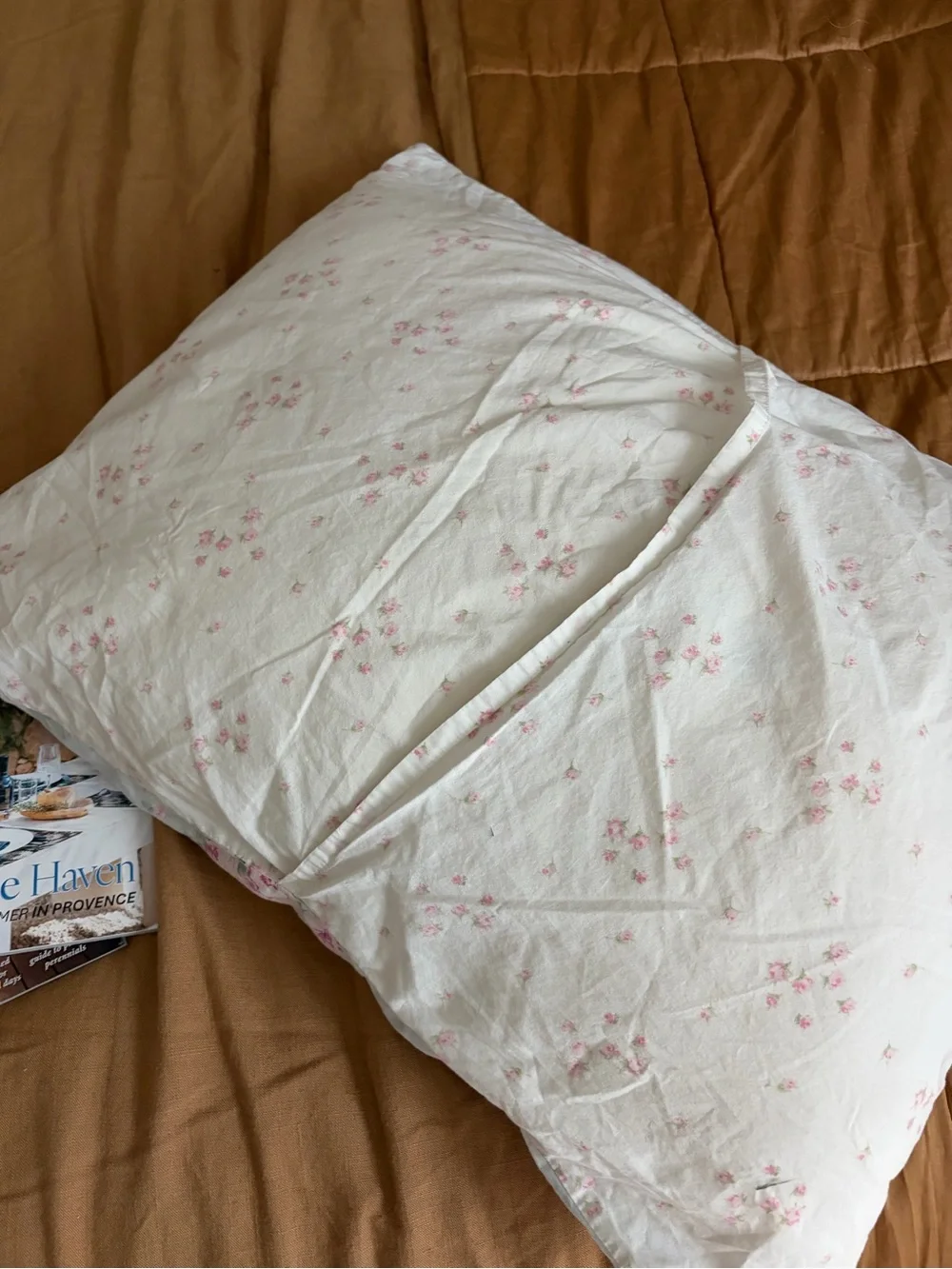 Rachel Ashwell Shabby Chic Floral Pink Rose Pillowcase - Standard Eiderdown Bell